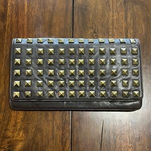 Cambia- Marcy McKenna Brown Clutch